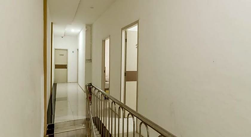 RedDoorz @ Tara Homestay Palembang