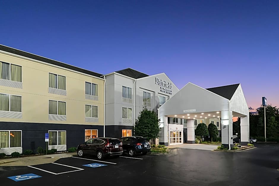 Fairfield Inn & Suites by Marriott Charlotte Arrowood