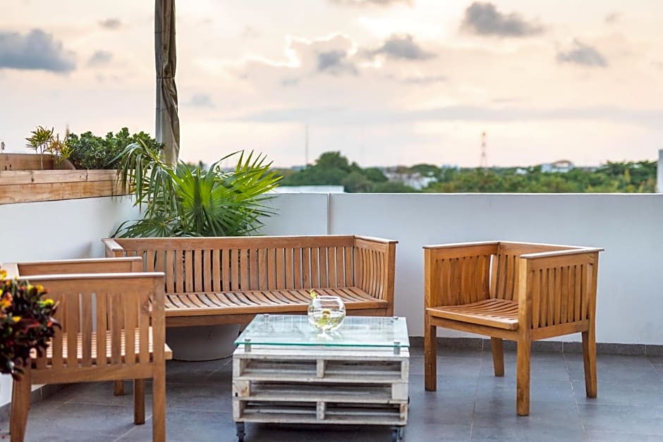 Soho Playa Hotel