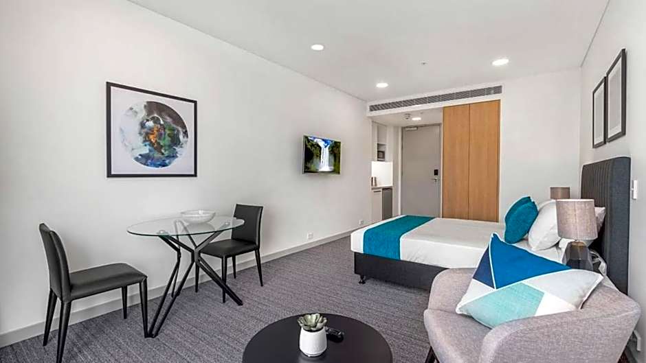 Essence Suites Taringa