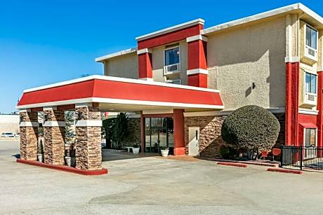 Ramada by Wyndham Oklahoma City Airport North