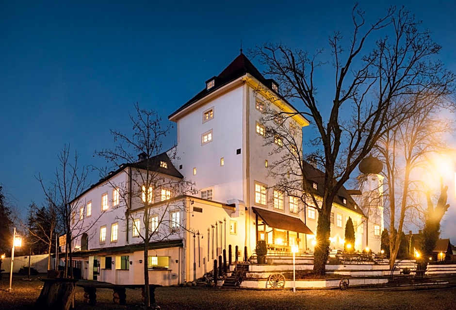 Schlosshotel Neufahrn