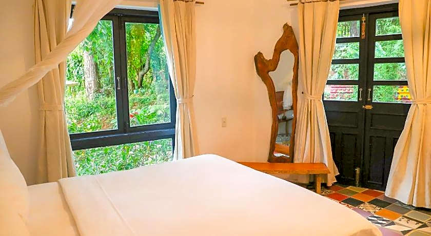 Stop and Go Boutique Hotel Since 1982