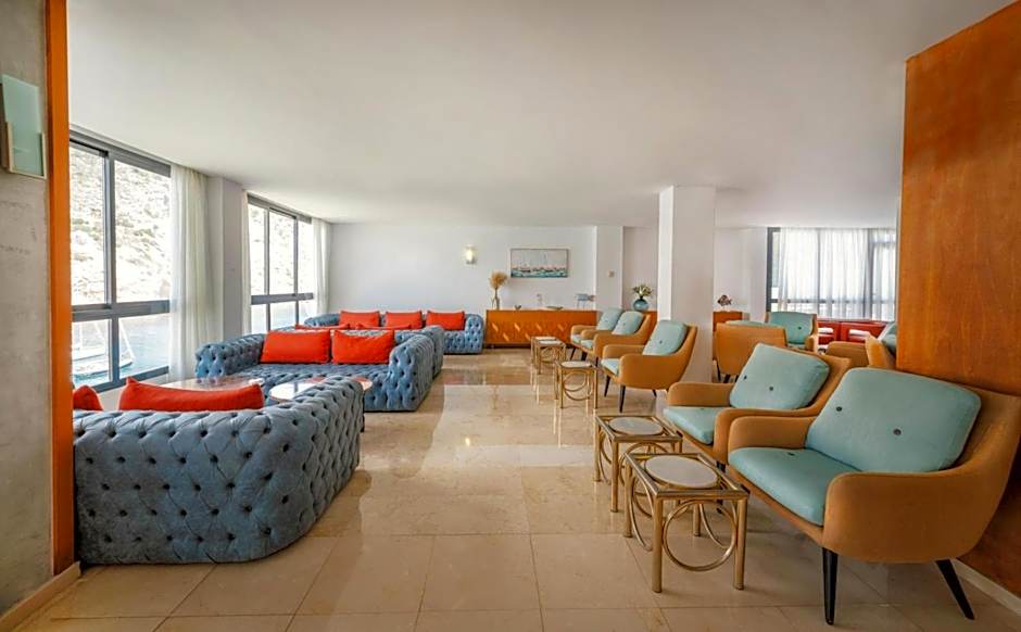 Palladium Hotel Cala Llonga - Adults Only