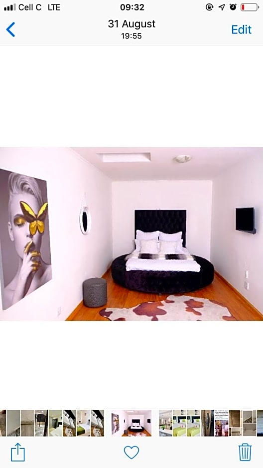 Selina Airport Lodge #Emzini