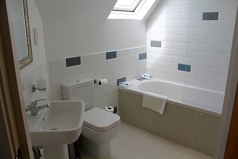 Three Horseshoes Country Inn