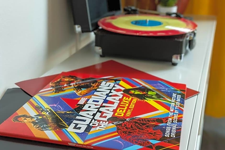 Self Check-in-washer-dryer-4ksmart Tv-king Bed-gym