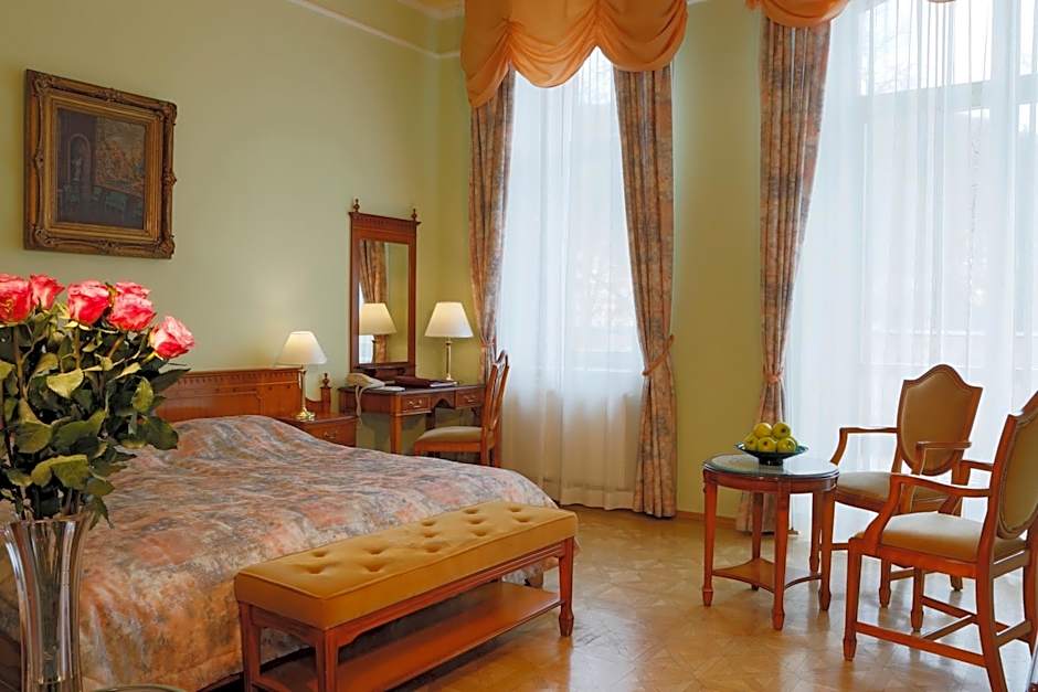 Bristol Kralovska Vila