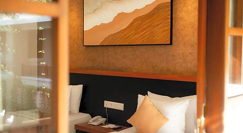 Fourteen Roses Beach Hotel