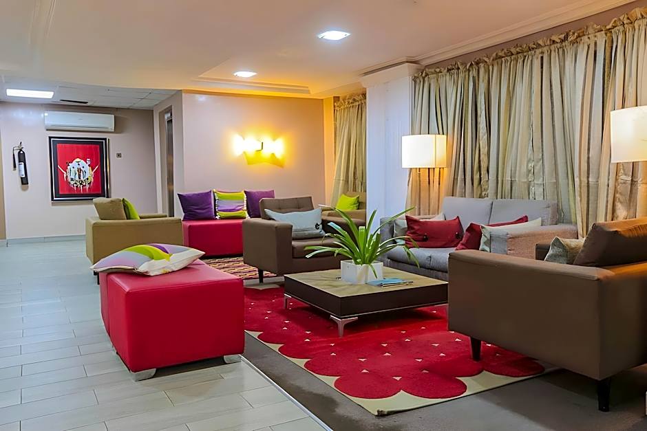 GolfView Suites and Conference Center