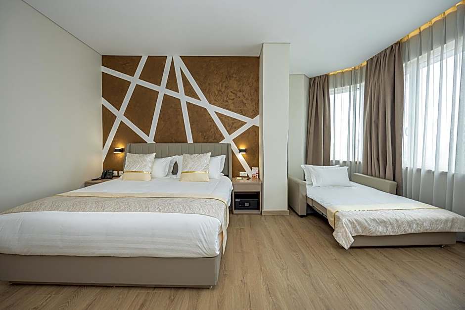 Sky Hotel Tirana