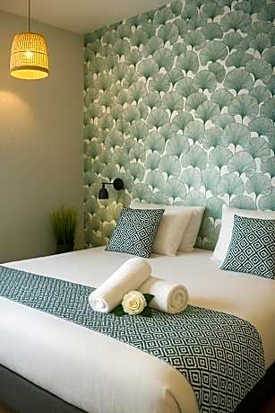 Double Room with heated swimming pool access