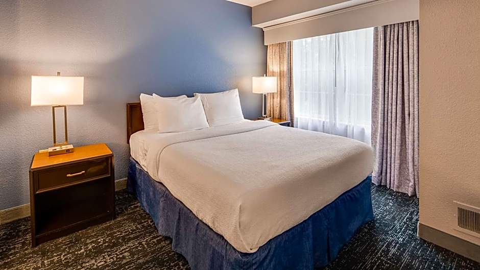SureStay Studio by Best Western Charlotte Executive Park
