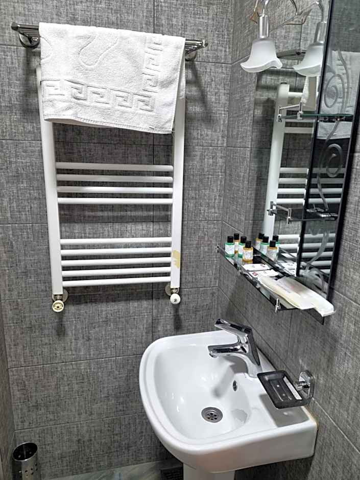 MAHALI HOTEL