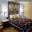 Super 8 by Wyndham Cleveland TX