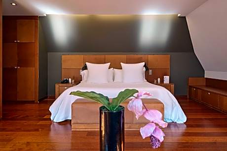 TRADITIONAL SUITE 1 ADULTO