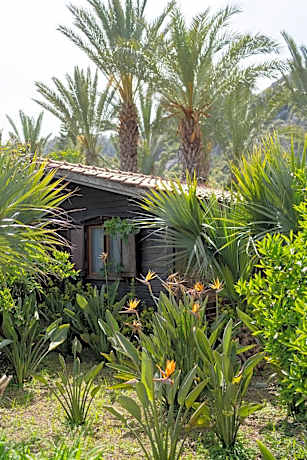 Bungalow with Garden View