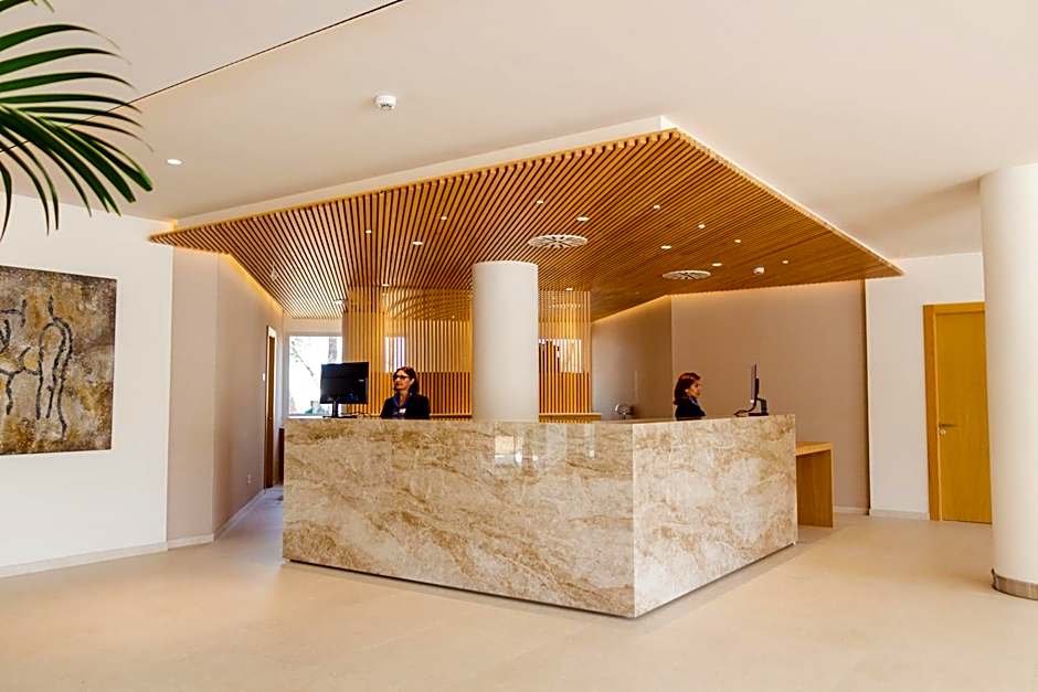 Hipotels Bahía Grande Aparthotel