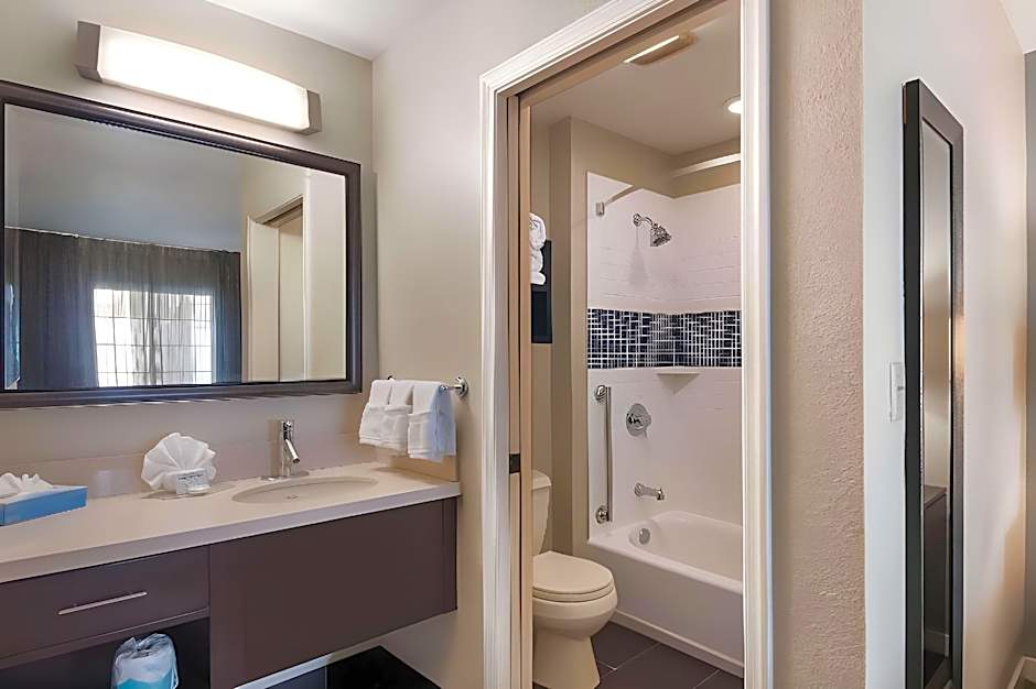 Sonesta ES Suites Dulles Airport