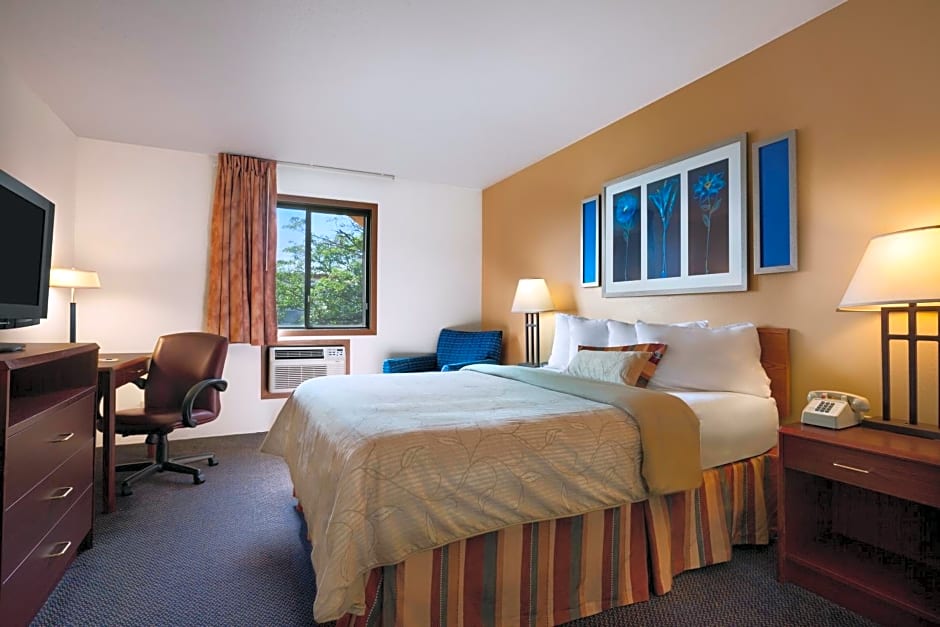 Days Inn by Wyndham Austin