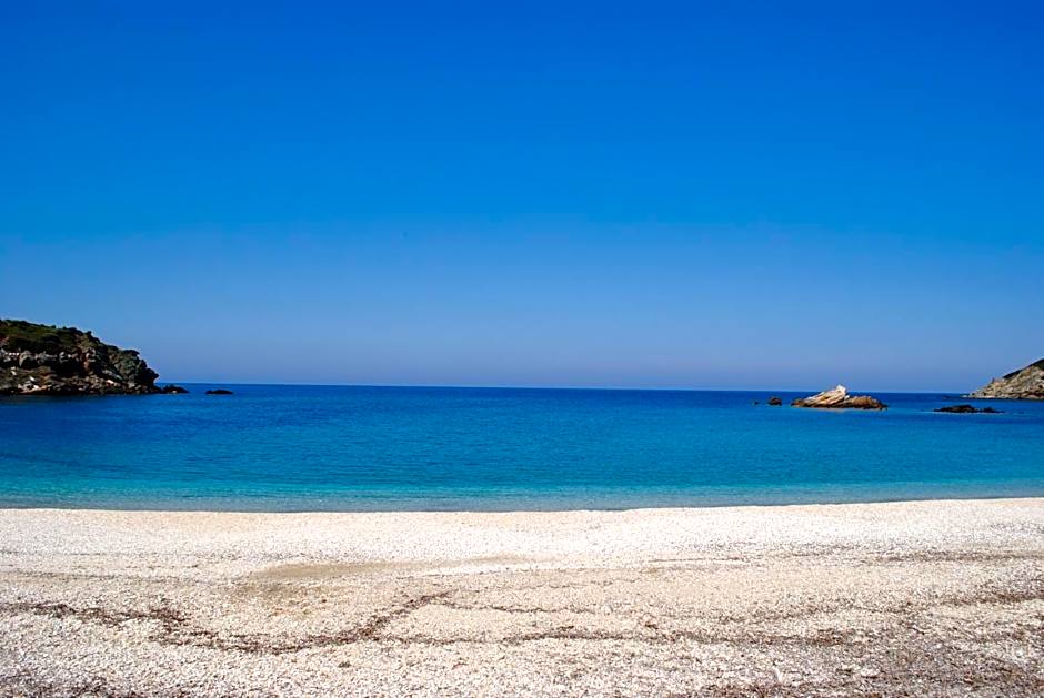 Heliopetra Sea View Studios