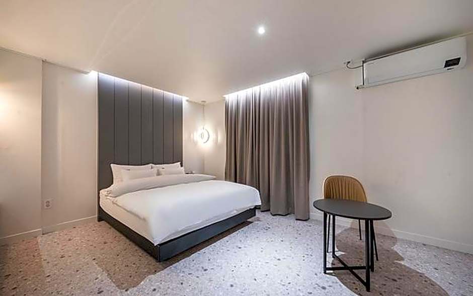 Hotel Casa Osteria in Indong, Gumi