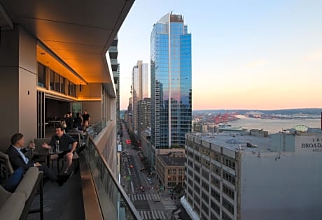 The Charter Hotel Seattle, Curio Collection By Hilton