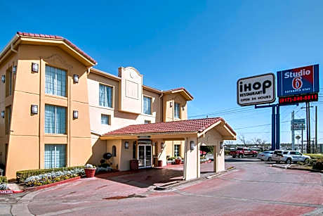 Studio 6 Fort Worth West Medical Center