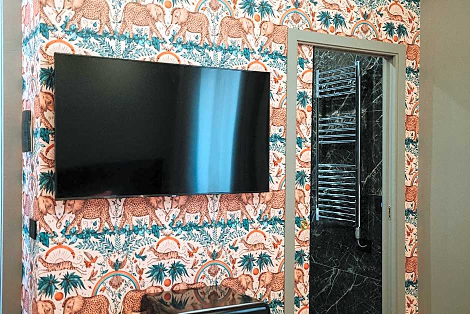 Aron Only Suites Bed and Breakfast