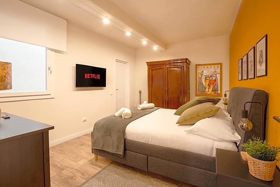 Centro storico - Leopoldo Apartment