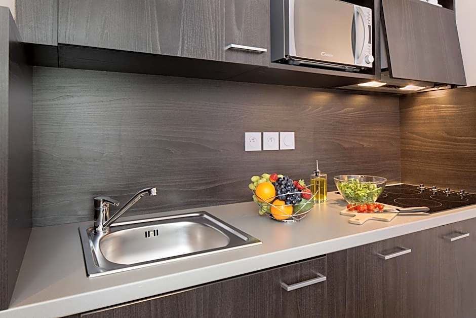 Seven Urban Suites Nantes Centre