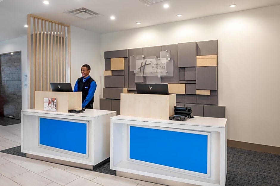 Holiday Inn Express and Suites St Louis-Chesterfield By IHG