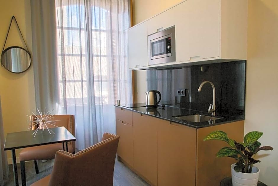 Apartamentos Naitly Málaga Teatro Romano