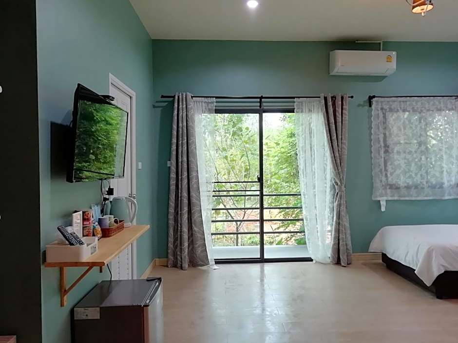 Morinaka Craftfe & Poshtel