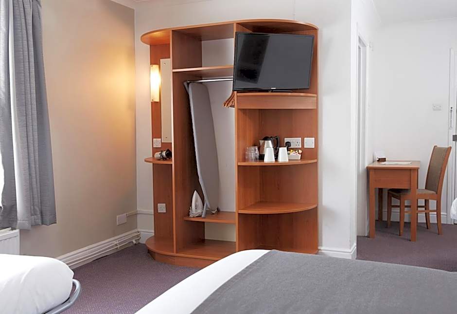 Wheatsheaf by Chef & Brewer Collection