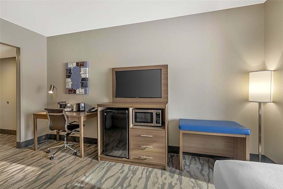 Best Western Plus Castlerock Inn & Suites