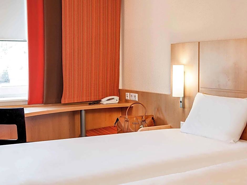 Ibis Borehamwood Hotel