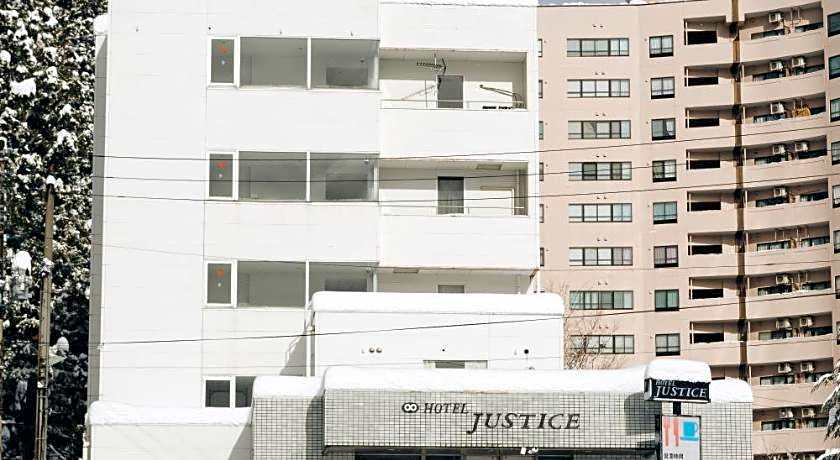 HOTEL JUSTICE Ski IN-Ski OUT