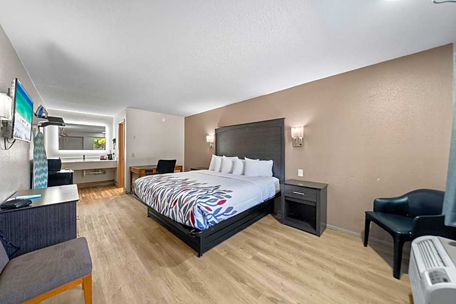 Executive Inn - Panama City Beach