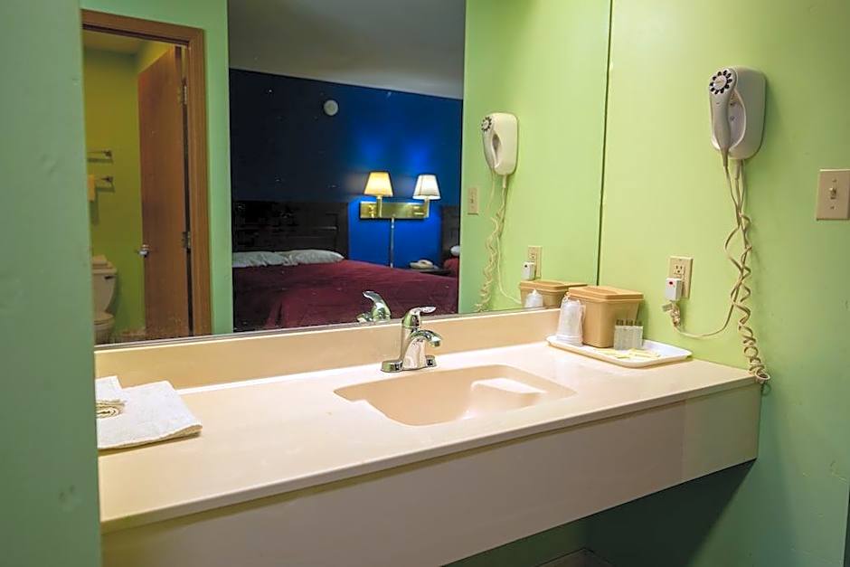 Budget Host Inn