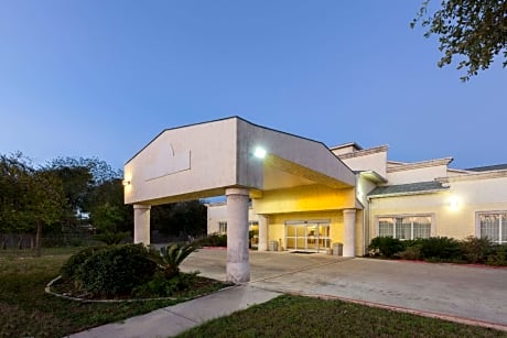 Days Inn by Wyndham San Antonio at Palo Alto