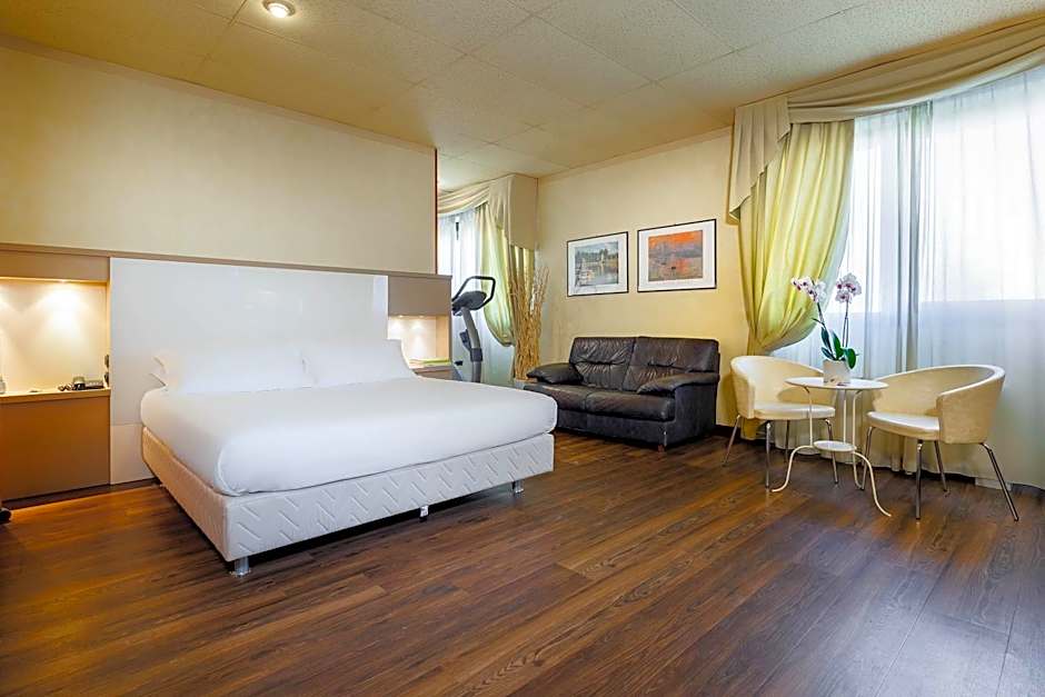 JR Hotels Bologna Amadeus