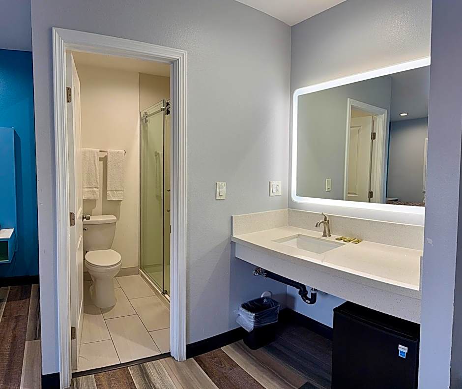La Casa Motel, Burbank Airport