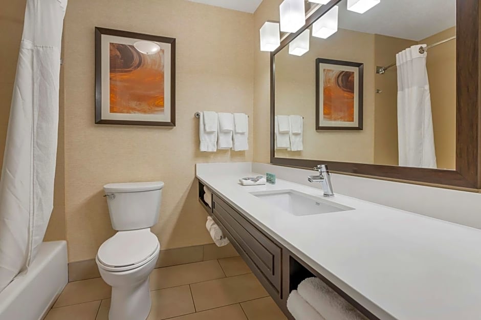 Best Western Hilliard Inn & Suites