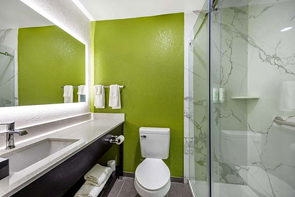 Sleep Inn & Suites Salina I-135