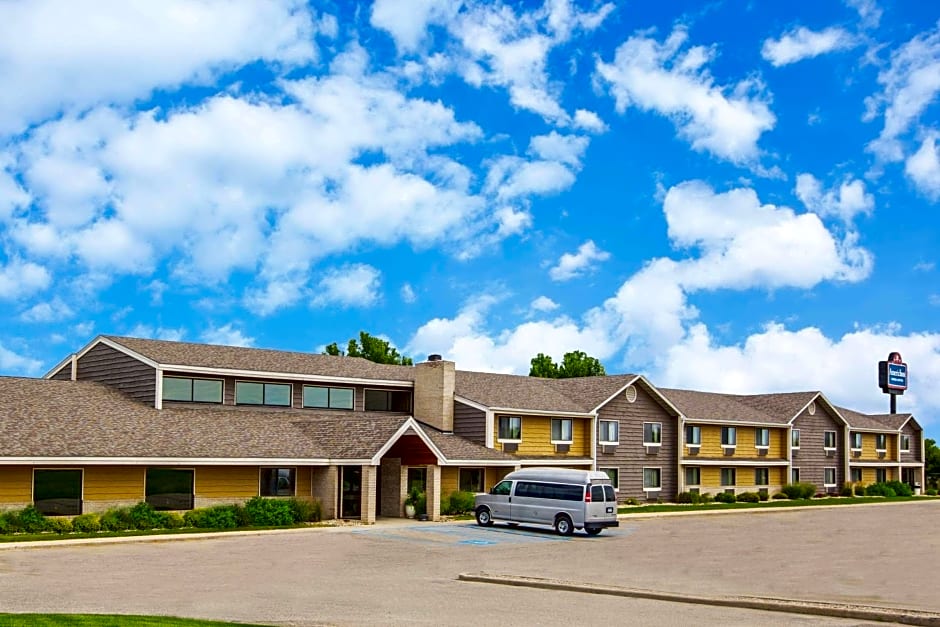 AmericInn by Wyndham Clear Lake