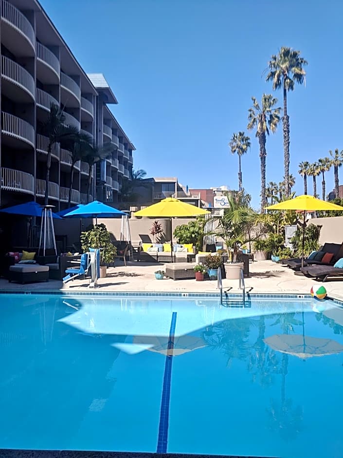 Inn by the Sea Hotel