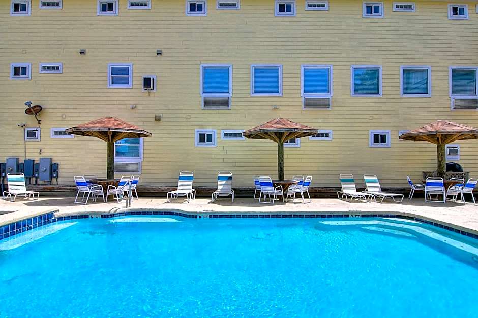 Beachgate Condo Suites and Hotel 438 condo