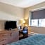 Econo Lodge Inn & Suites Downtown