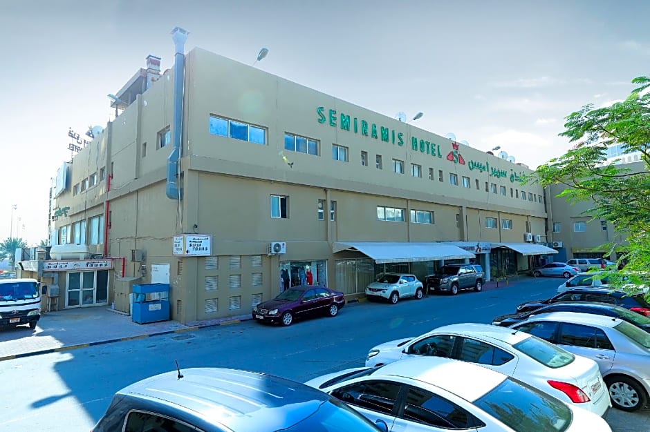 OYO 112 Semiramis Hotel